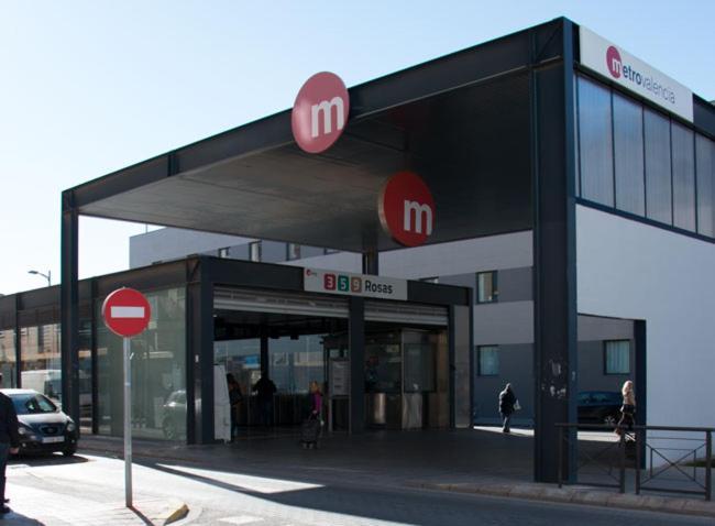Pension A&E マニセス エクステリア 写真